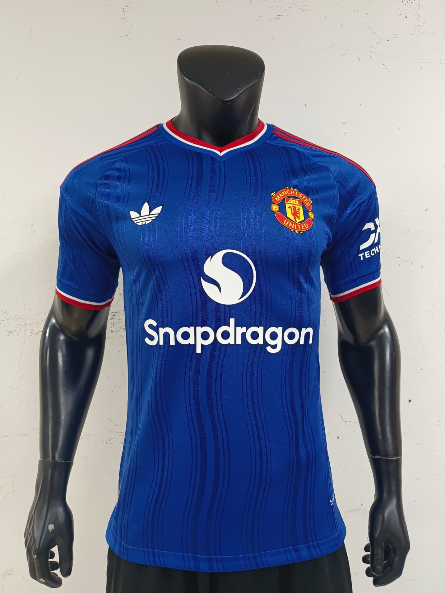 Camiseta Manchester United Visitante 26-27